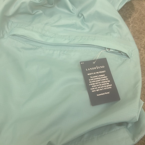 NWT Lands’End waterproof jacket with hood - Picture 10 of 11